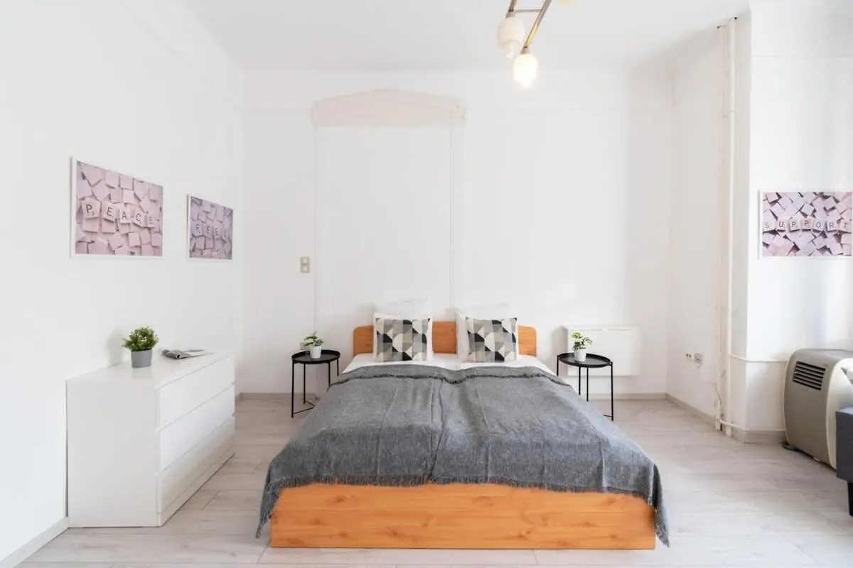 Spacious And Comfy Very Central Apartment Budapest 0*,  Ungarn